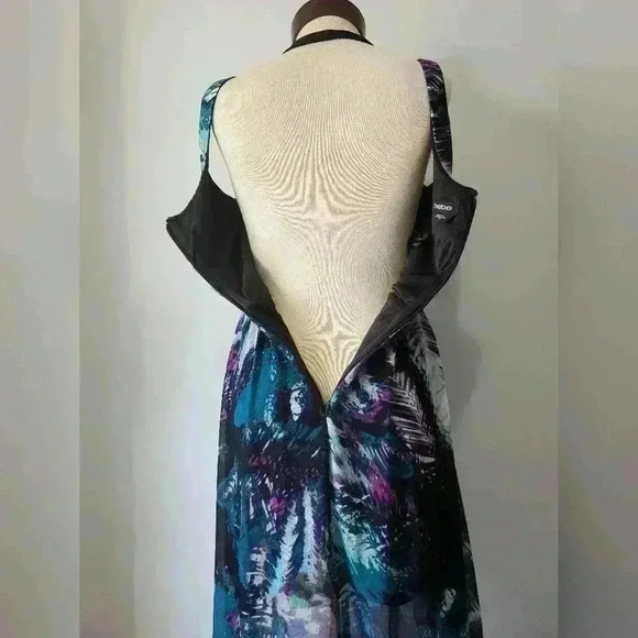 Bebe hi lo butterfly tropical  dress. Size small - Picture 10 of 13
